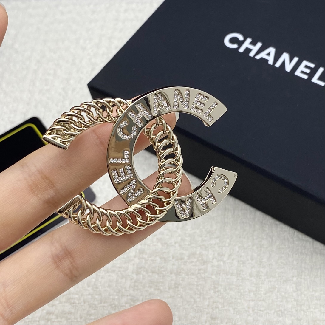 Chanel Light Gold Twist Monogram CC Brooch - Best Replica Jewelry™