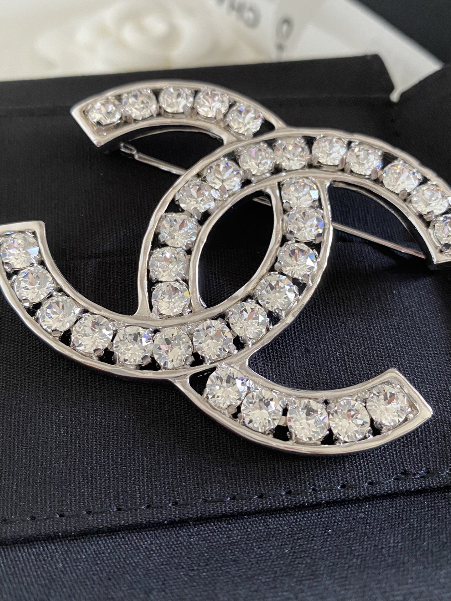 Chanel Prong Diamond Brooch - Best Replica Jewelry™