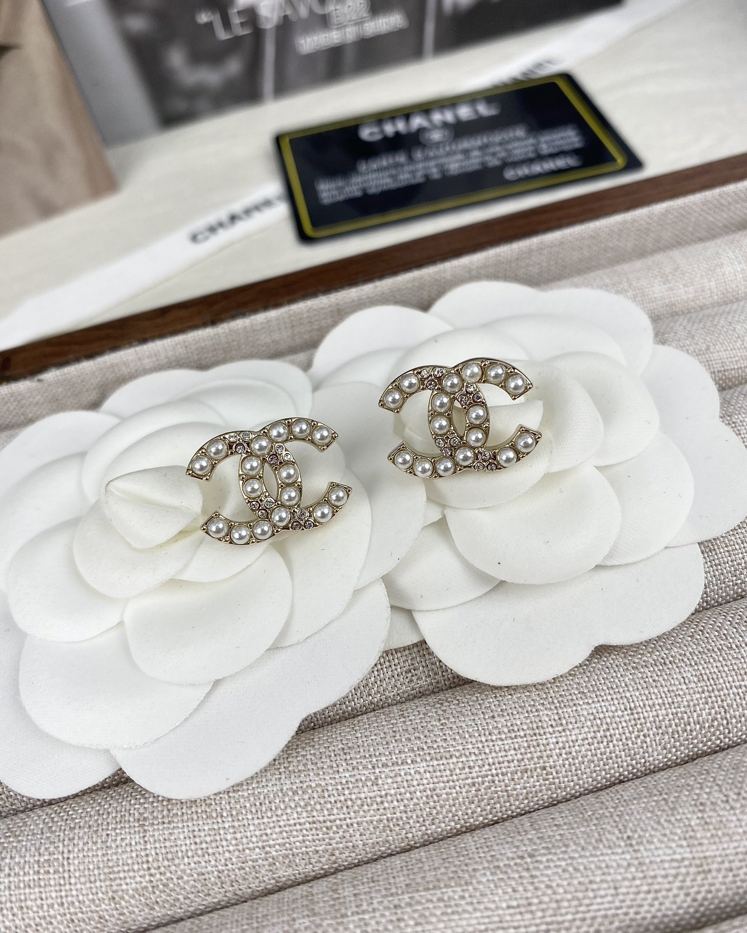 Chanel Pearl and Diamond Paved CC Earrings - Best Replica Jewelry™