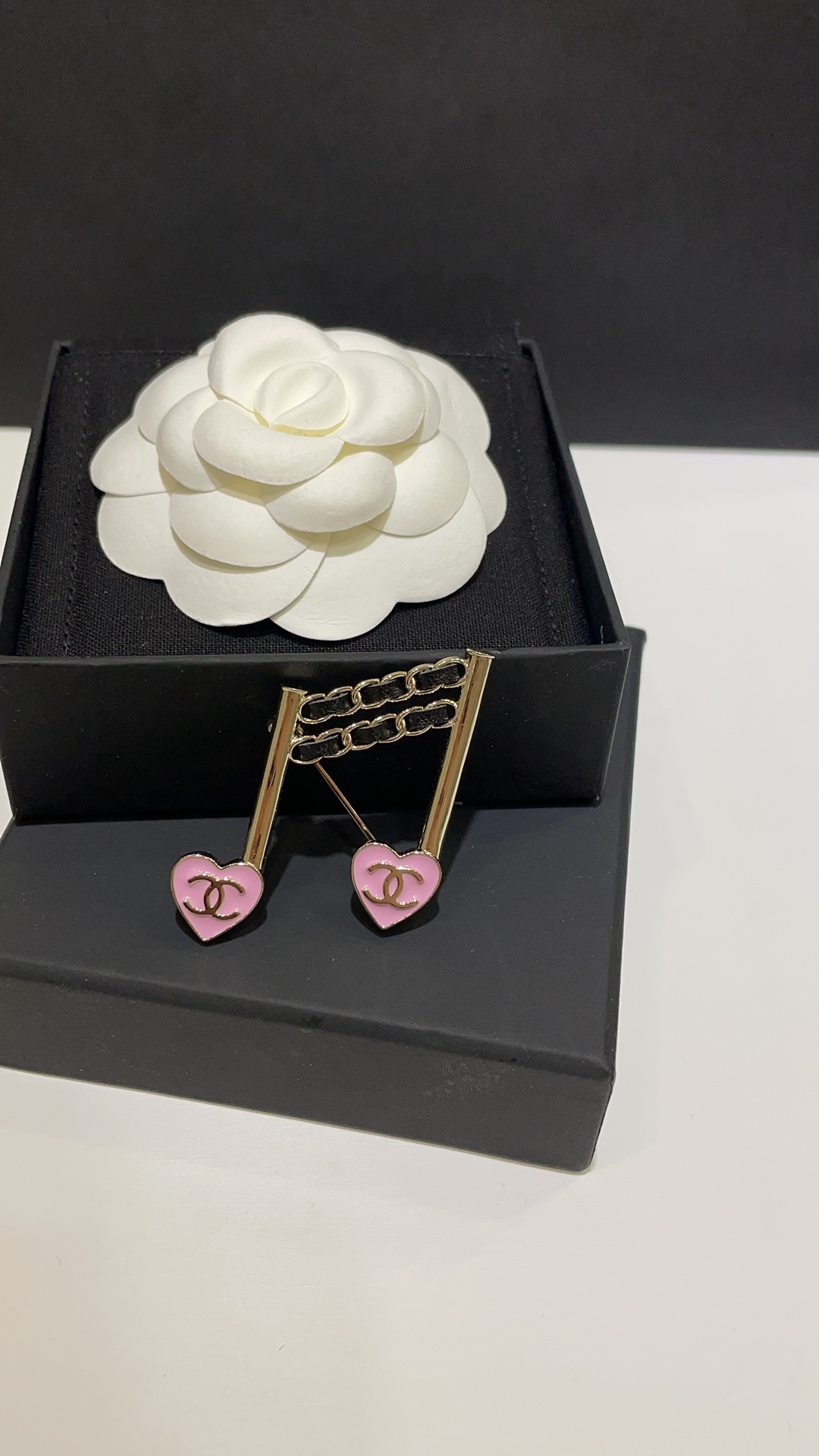 Chanel Pink Heart Note Brooch - Best Replica Jewelry™