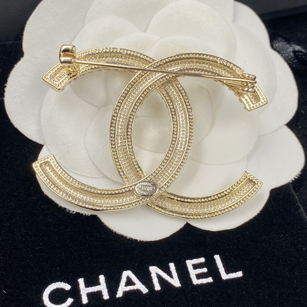 Chanel Half Diamond Brooch - Best Replica Jewelry™
