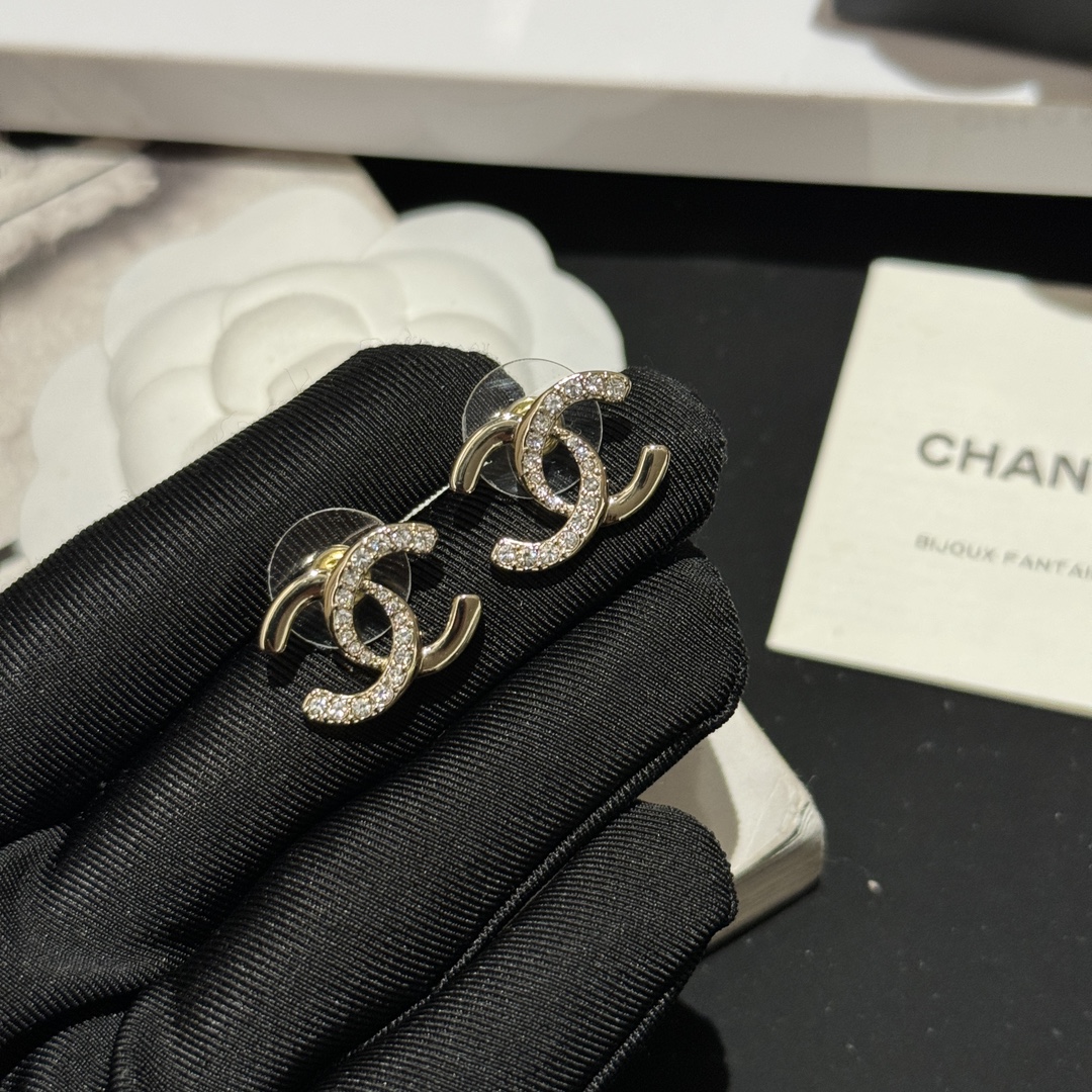 Chanel Light Gold CC Brooch Bracelet Bangle Earrings Necklace - Best Replica Jewelry™