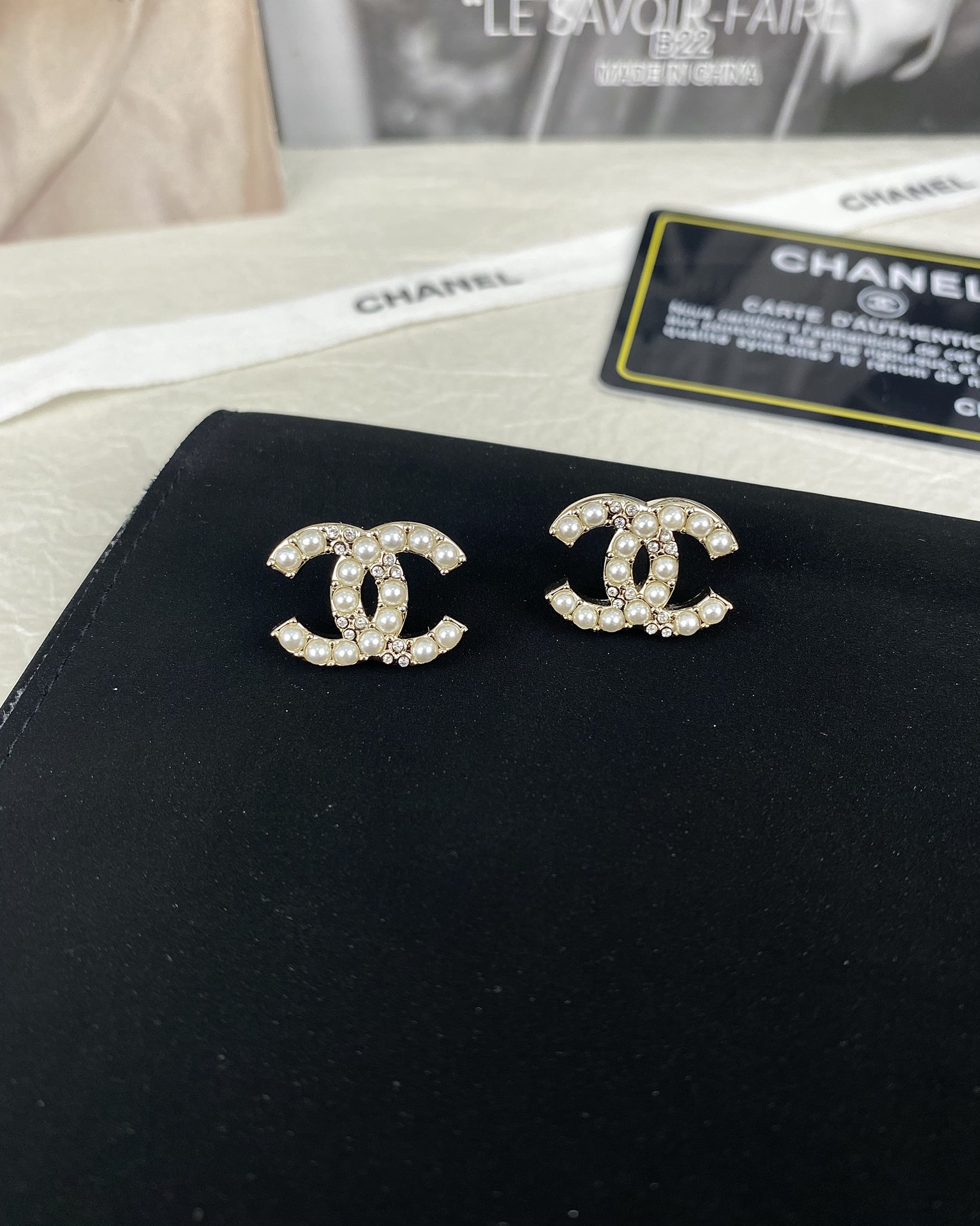Chanel Pearl and Diamond Paved CC Earrings - Best Replica Jewelry™