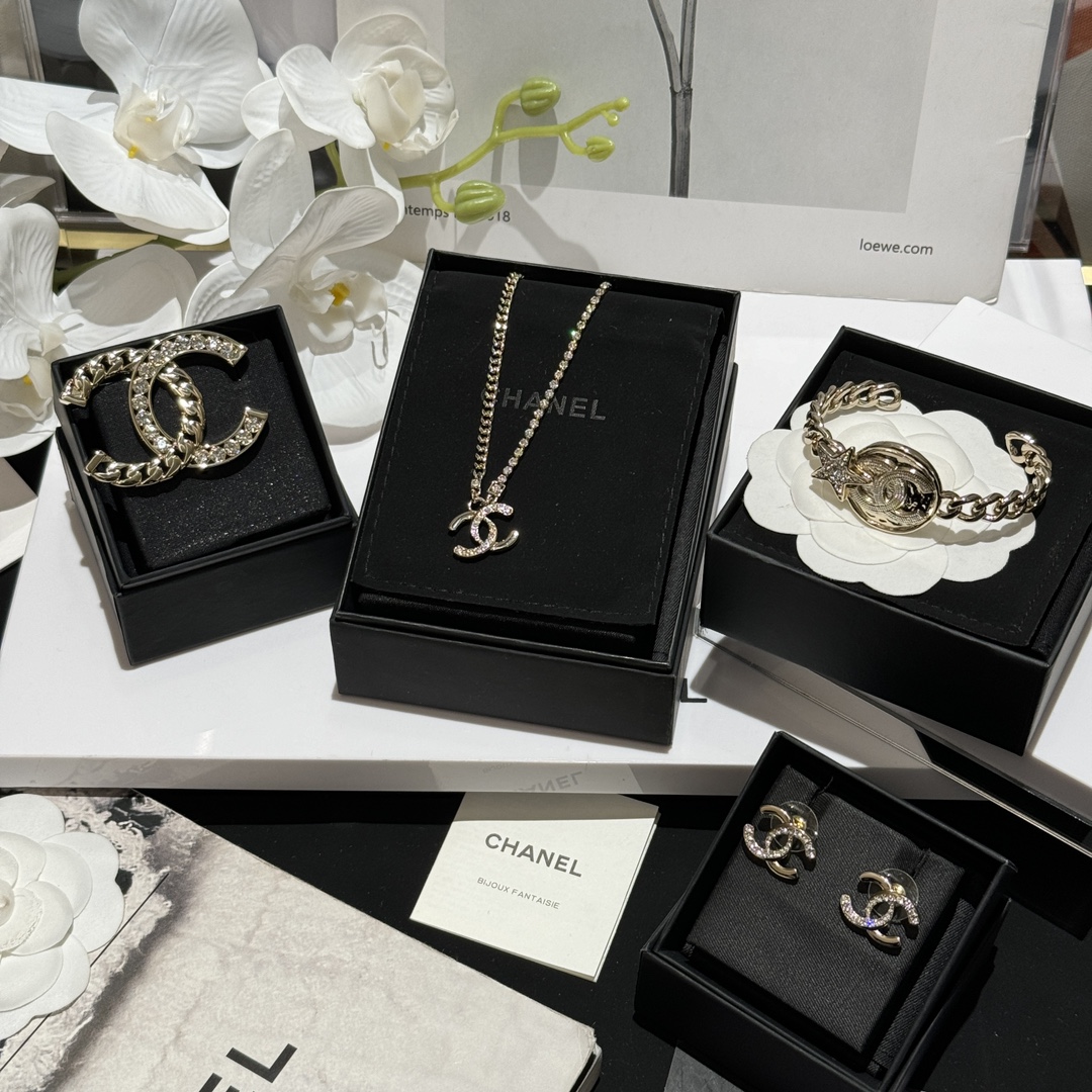 Chanel Light Gold CC Brooch Bracelet Bangle Earrings Necklace - Best Replica Jewelry™