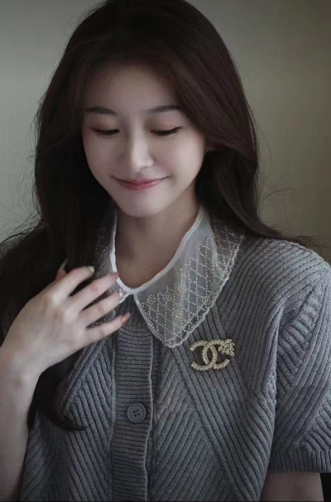 Chanel Luxury Full Diamond Ear of Wheat CC Brooch - Best Replica Jewelry™