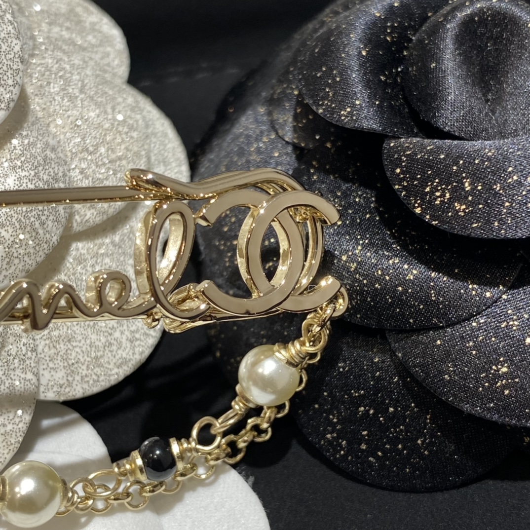 Chanel Pearl and Chain Pin Brooch - Best Replica Jewelry™