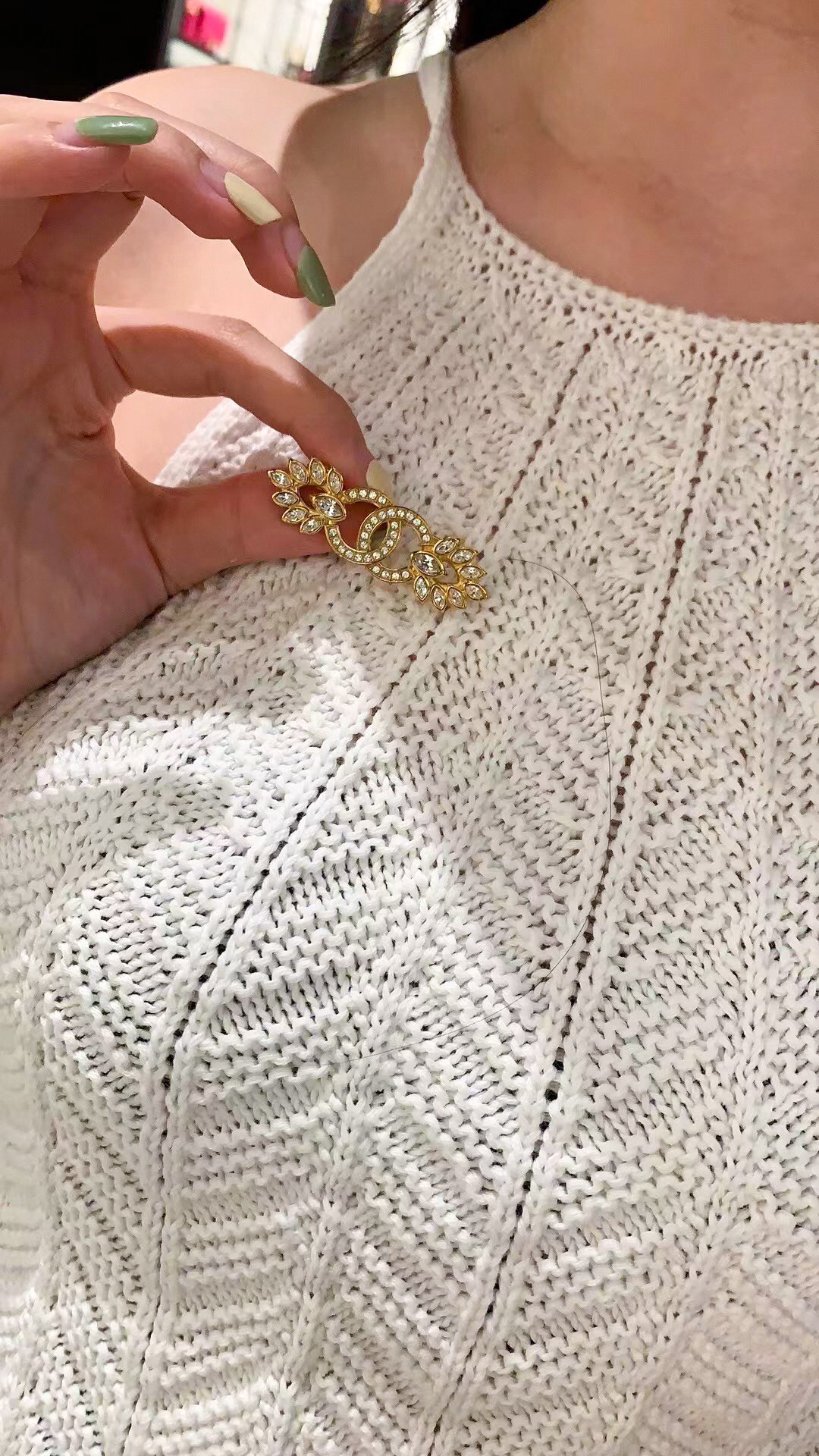 Elegant Chanel Ear of Wheat Brooch - Best Replica Jewelry™