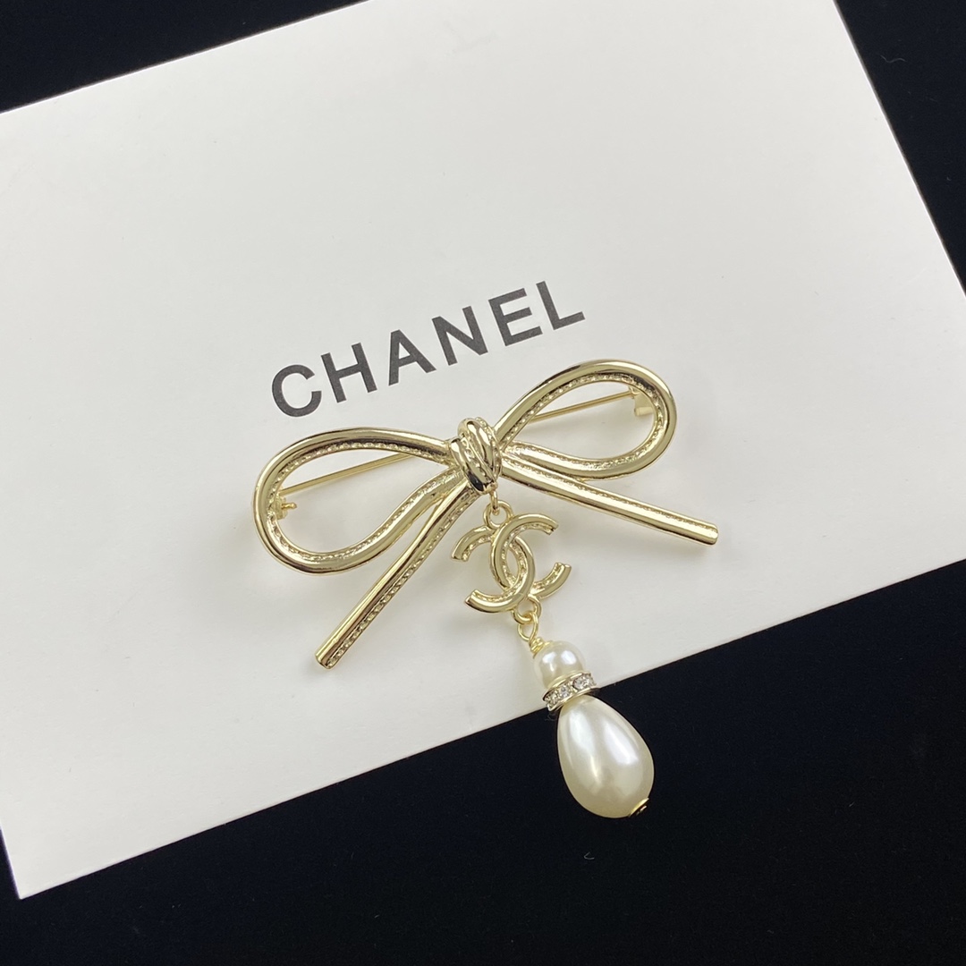 Chanel Bow CC Teardrop Pearl Brooch - Best Replica Jewelry™