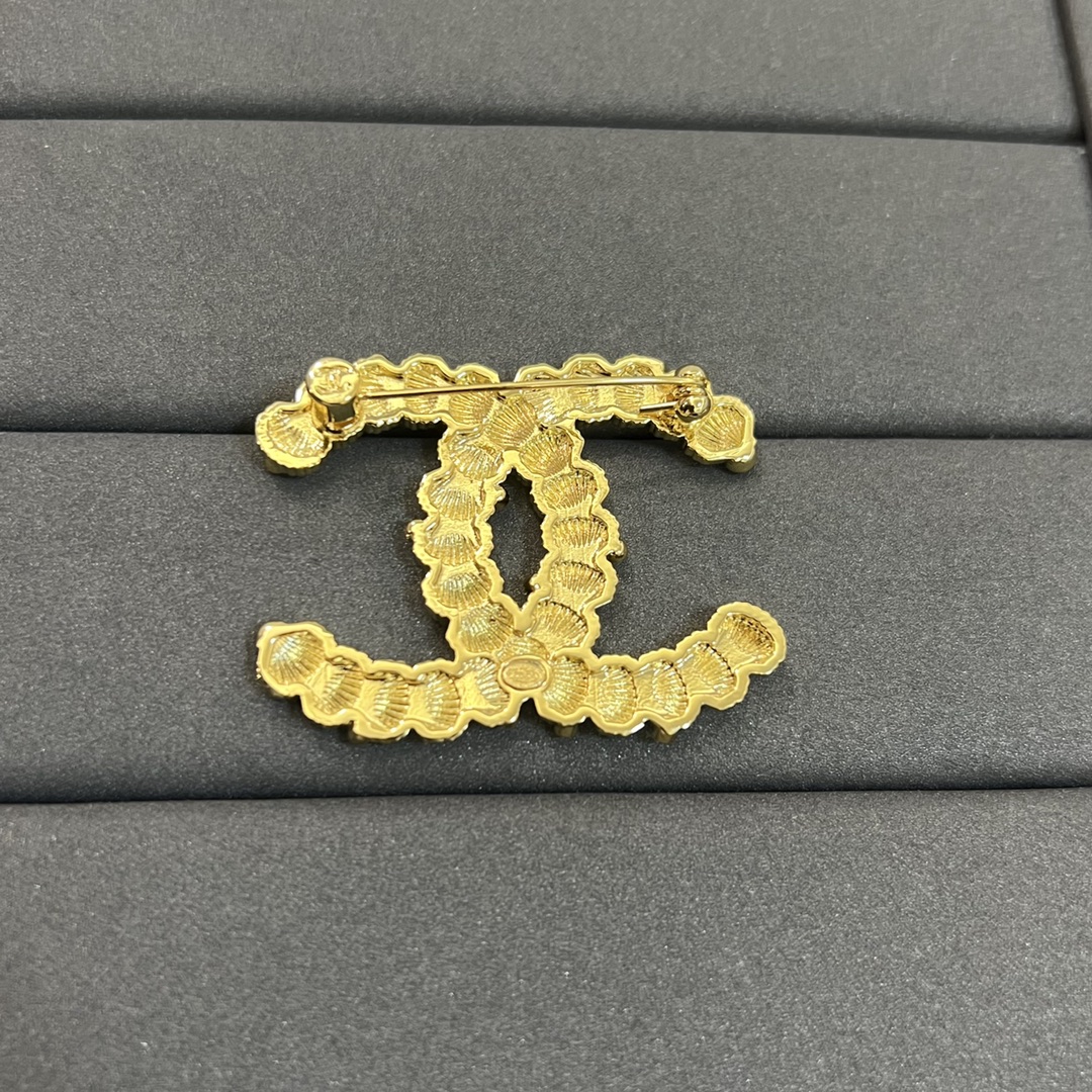 Chanel Enamel Mixed Color CC Brooch - Best Replica Jewelry™