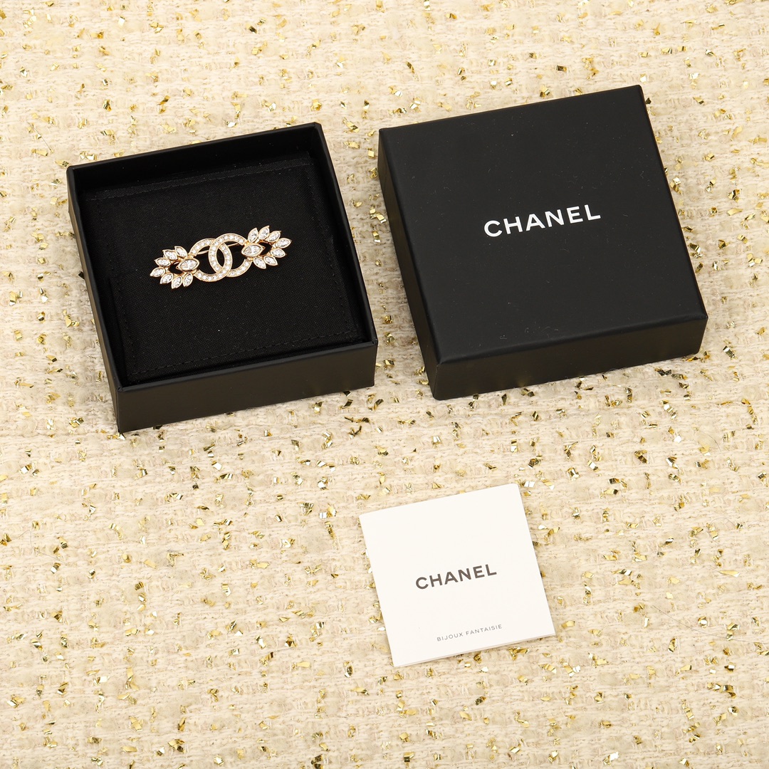 Elegant Chanel Ear of Wheat Brooch - Best Replica Jewelry™