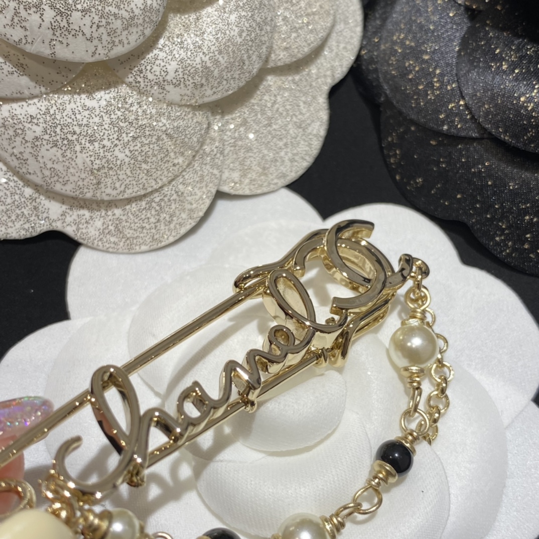 Chanel Pearl and Chain Pin Brooch - Best Replica Jewelry™