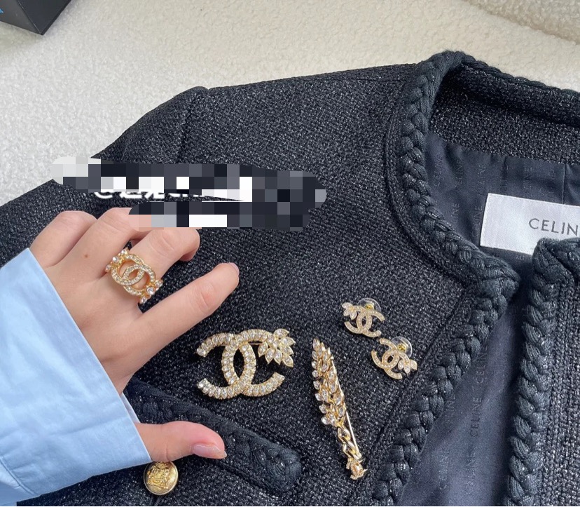 Chanel Luxury Full Diamond Ear of Wheat CC Brooch - Best Replica Jewelry™