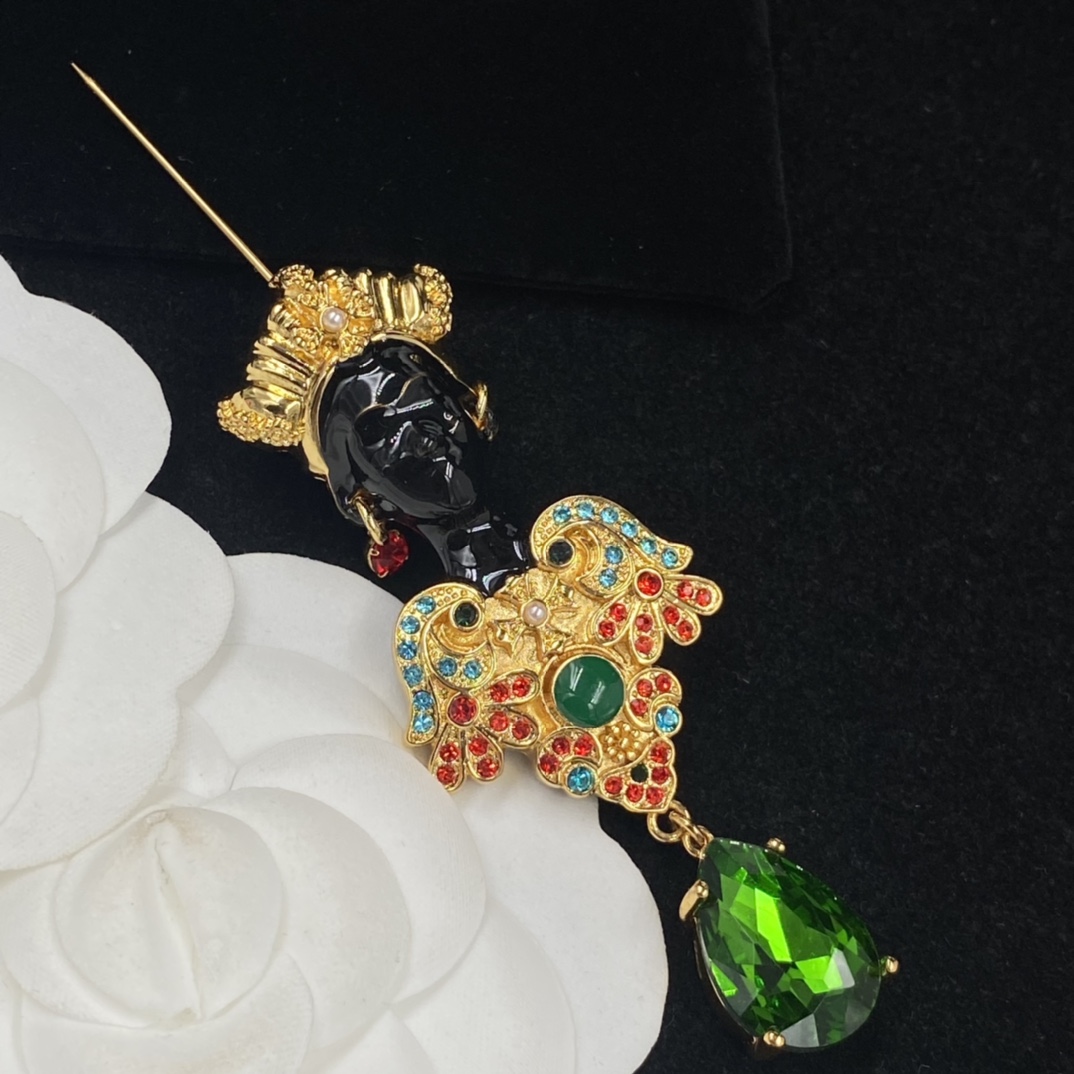 Chanel Vintage Buddha Head Face Brooch - Best Replica Jewelry™