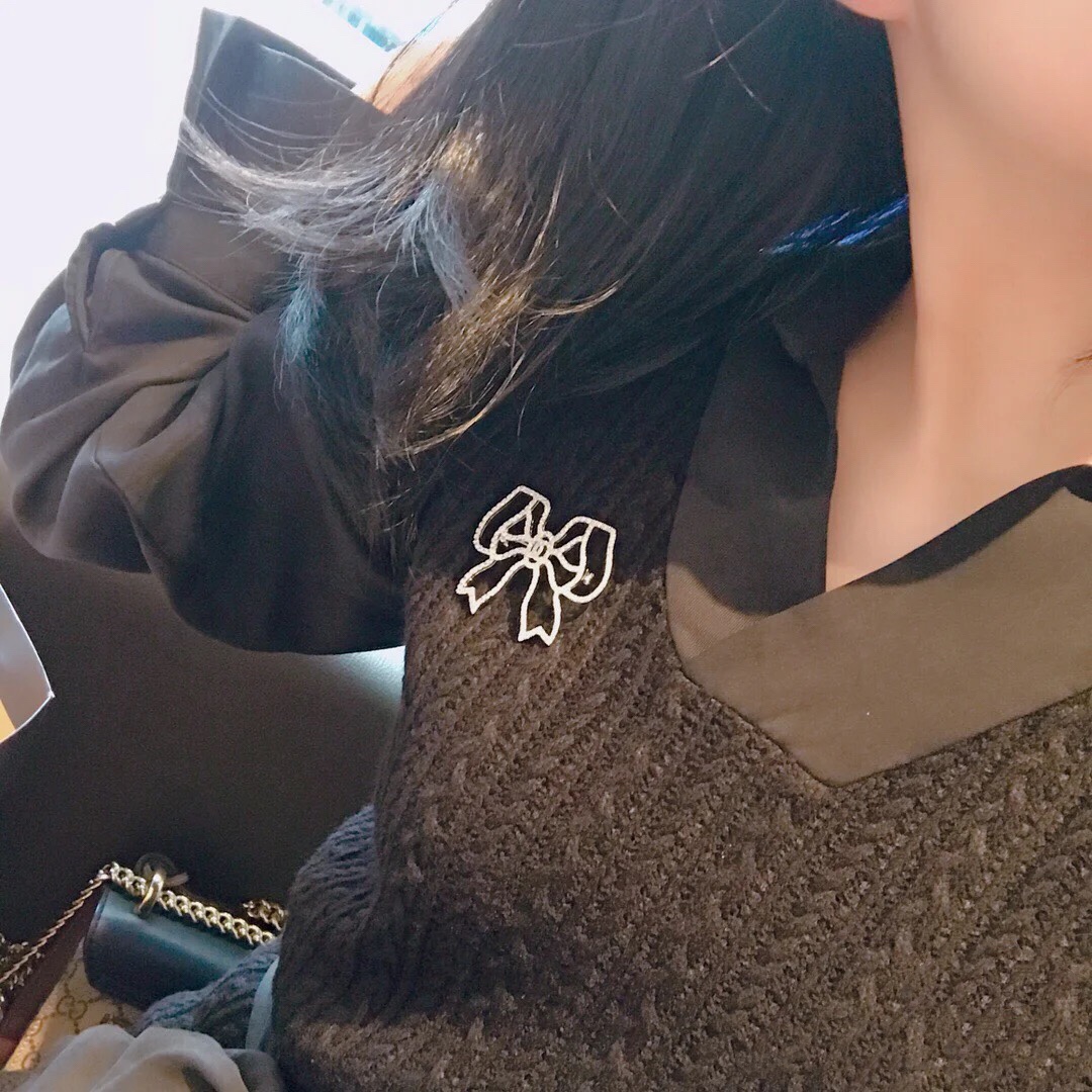 Chanel Full Diamond Paved Hollow Bow Silver Brooch - Best Replica Jewelry™