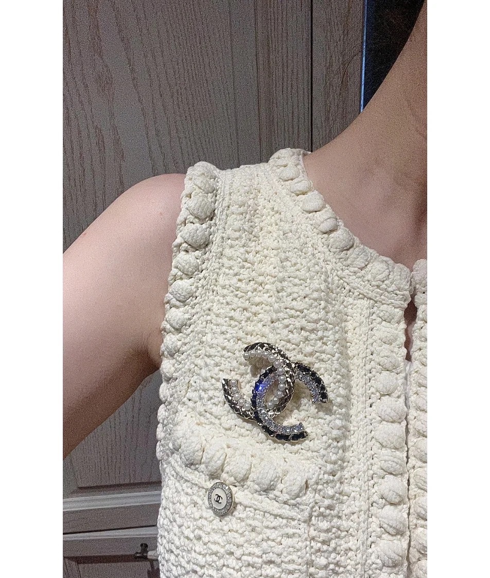 Chanel Leather Diamond Pearl CC Brooch - Best Replica Jewelry™