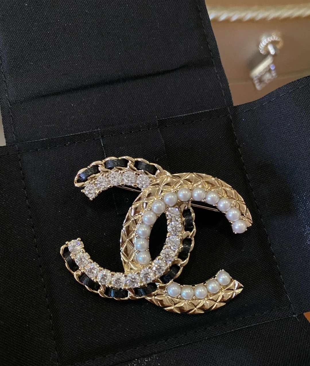 Chanel Leather Diamond Pearl CC Brooch - Best Replica Jewelry™