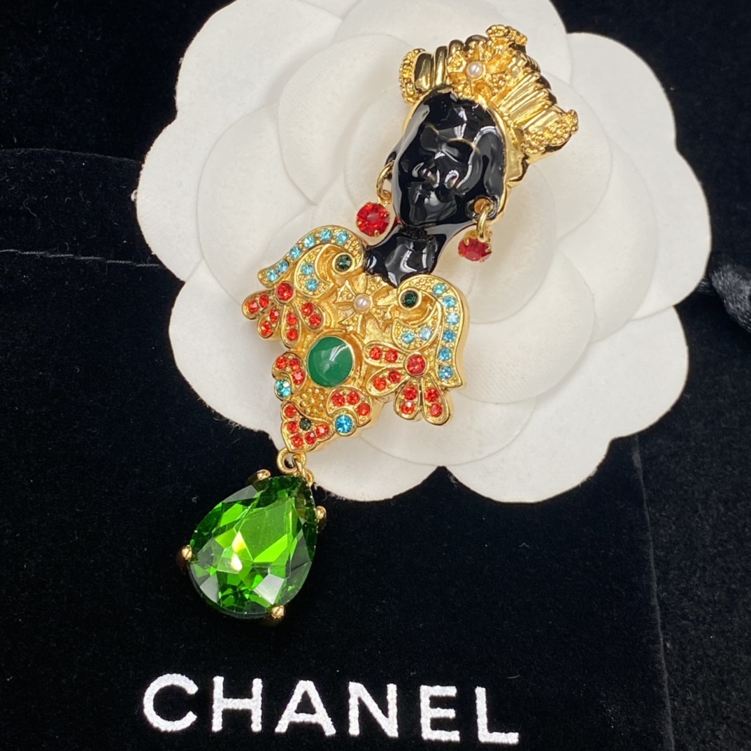 Chanel Vintage Buddha Head Face Brooch - Best Replica Jewelry™