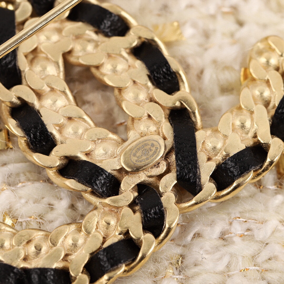 Chanel Leather Woven Diamond Paved Gold Brooch - Best Replica Jewelry™