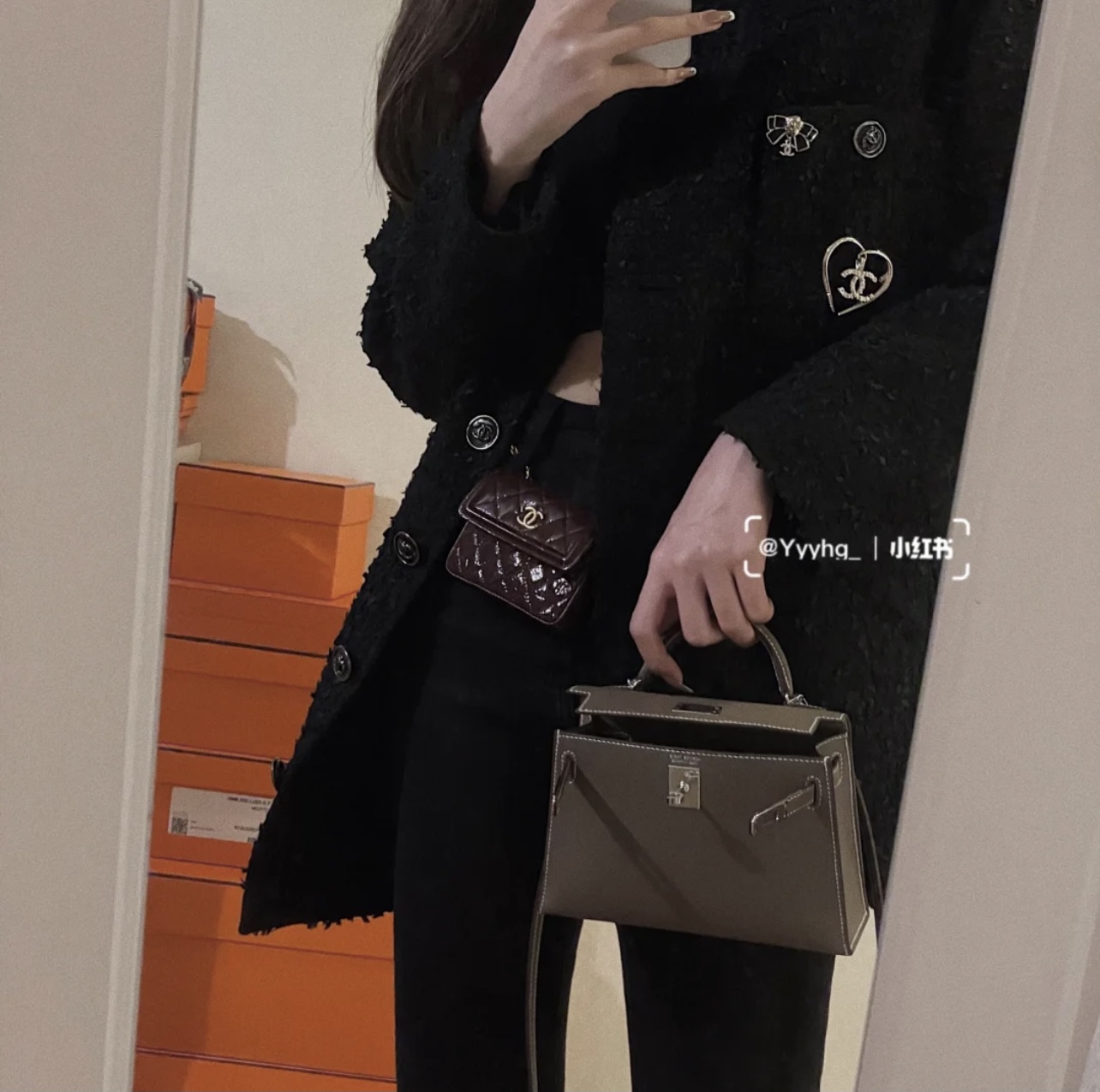 Chanel Embossed Monogram Hollow Heart Brooch - Best Replica Jewelry™