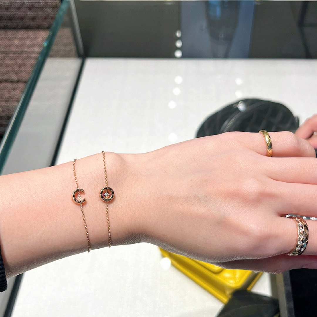 Chanel Coco Crush Bracelet - Best Replica Jewelry™