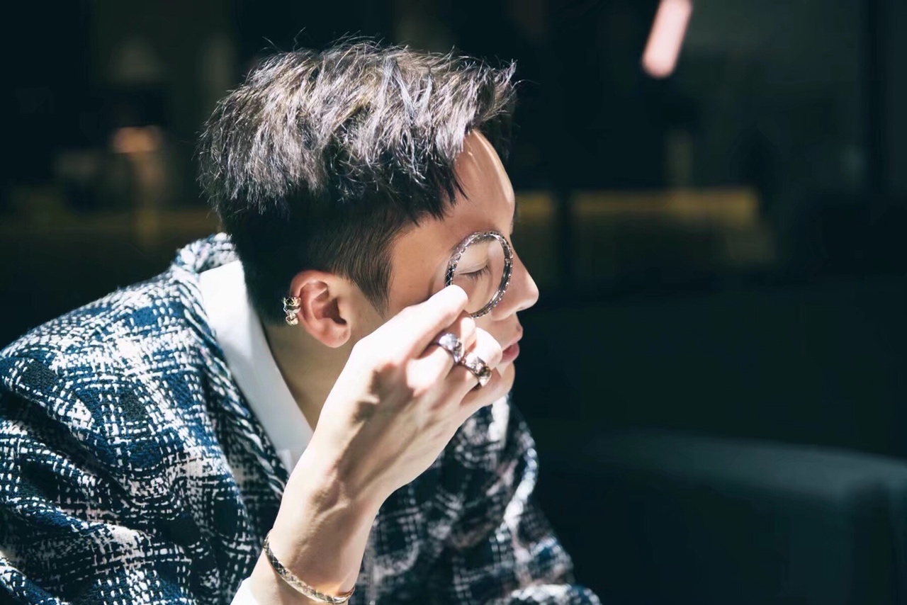 Chanel Diamond Coco Crush Bangle Bracelet - Wide Version - Best Replica Jewelry™