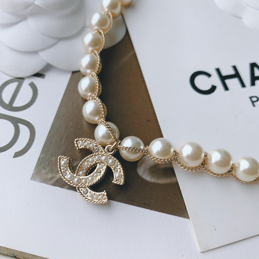 Chanel Light Gold Chain Wrap Pearl Bracelet with CC Charm - Best Replica Jewelry™