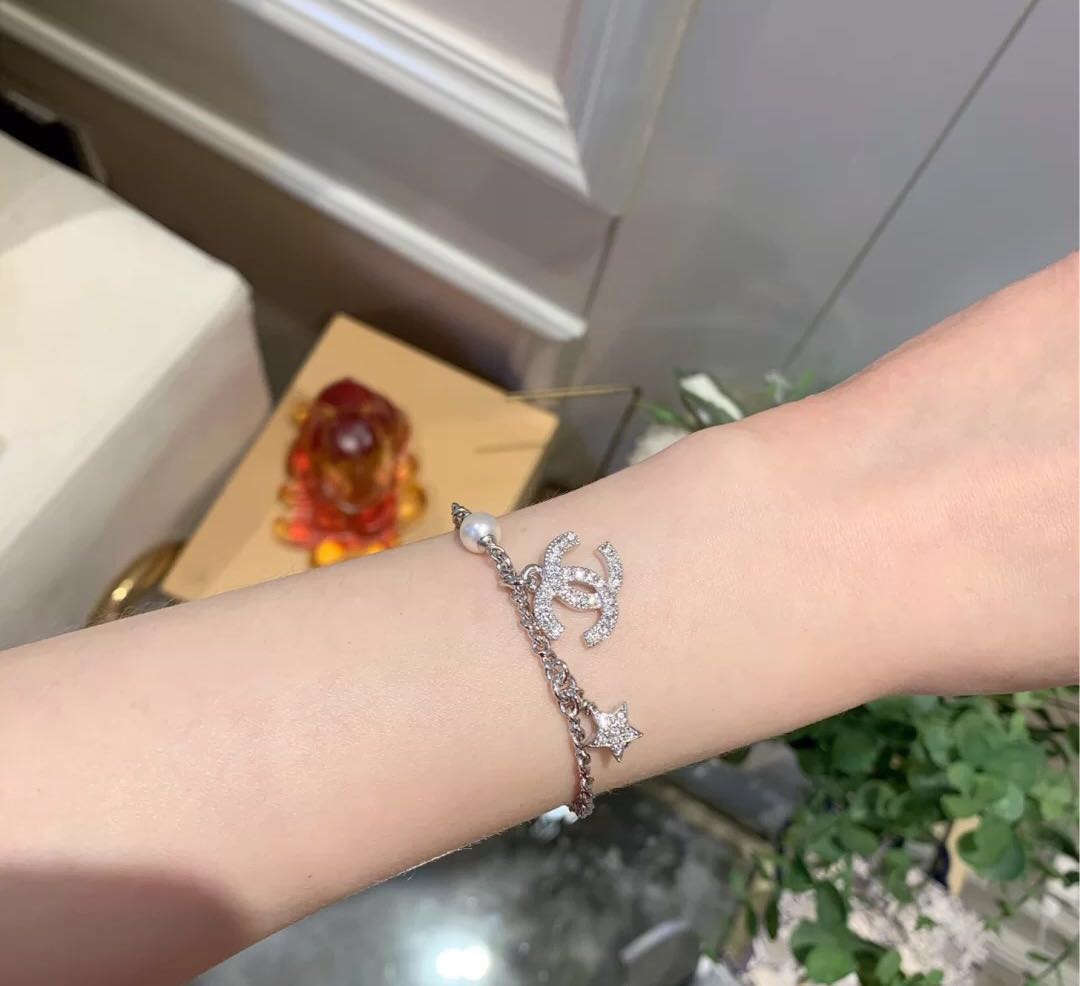 Chanel Star Pearl Chain Silver Bracelet - Best Replica Jewelry™