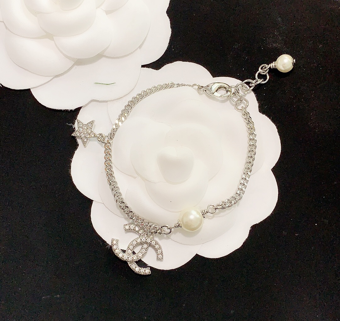 Chanel Star Pearl Chain Silver Bracelet - Best Replica Jewelry™