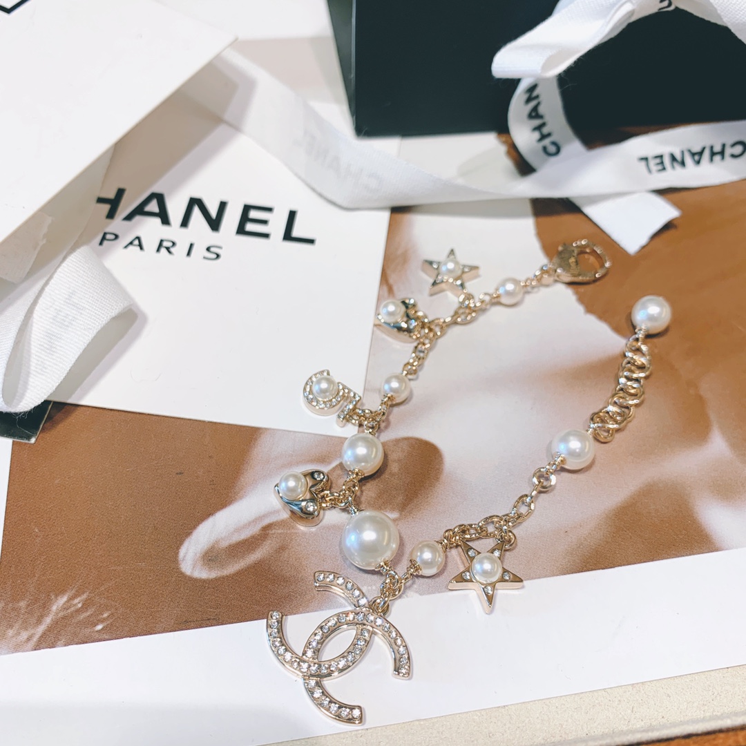 Chanel Chain Pearl Bracelet with Star Heart NO.5 CC Charms - Best Replica Jewelry™