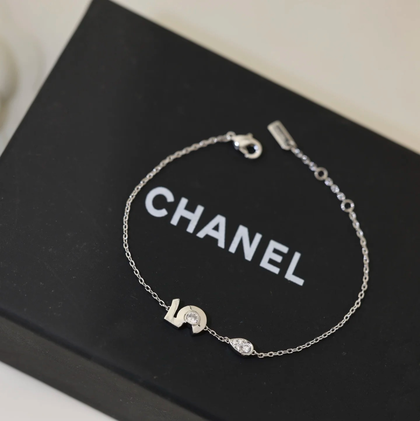 Chanel NO.5 Bracelet - Best Replica Jewelry™