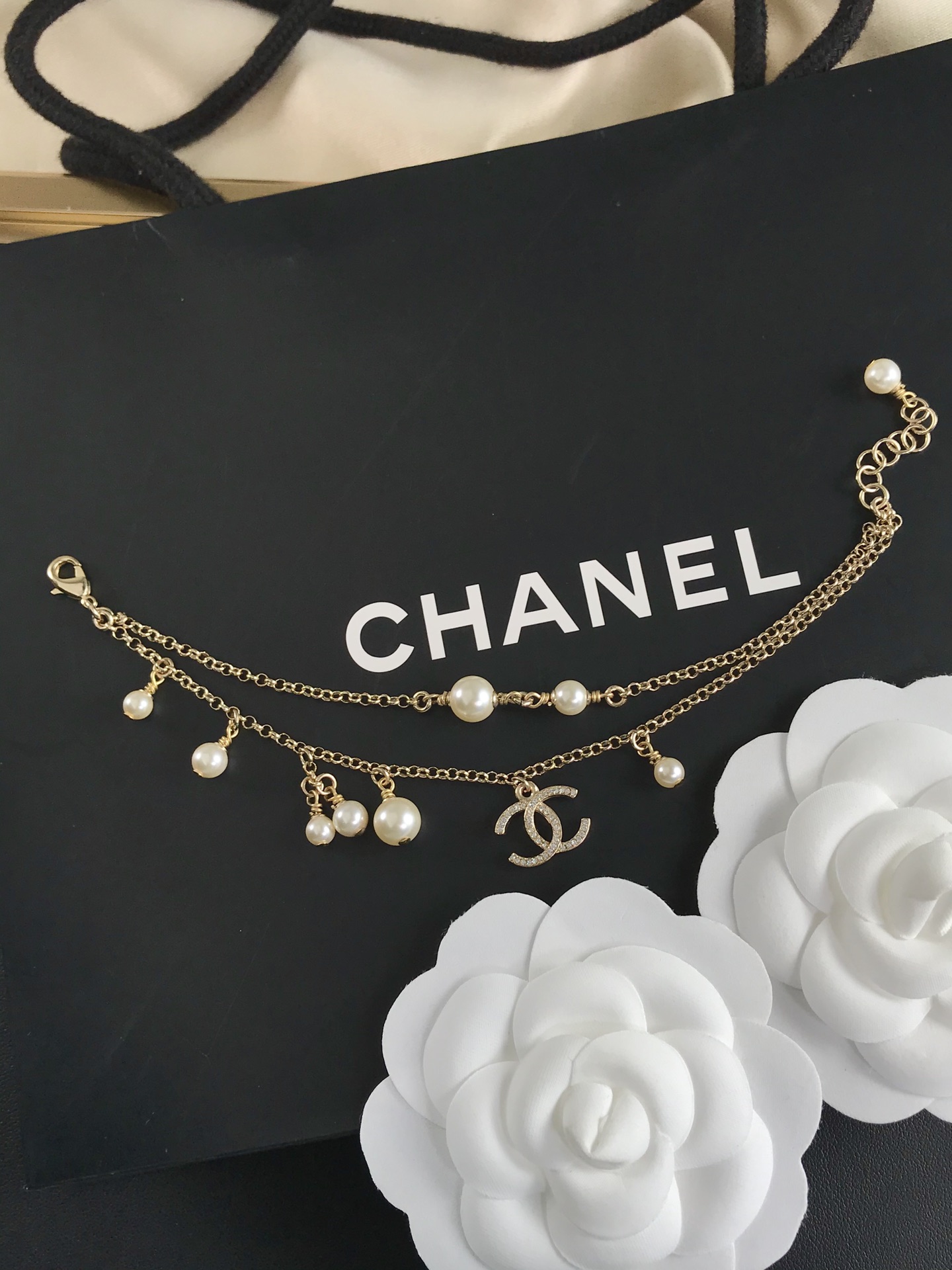 Chanel Dainty Two Layers Chain Pearl Bracelet - Best Replica Jewelry™