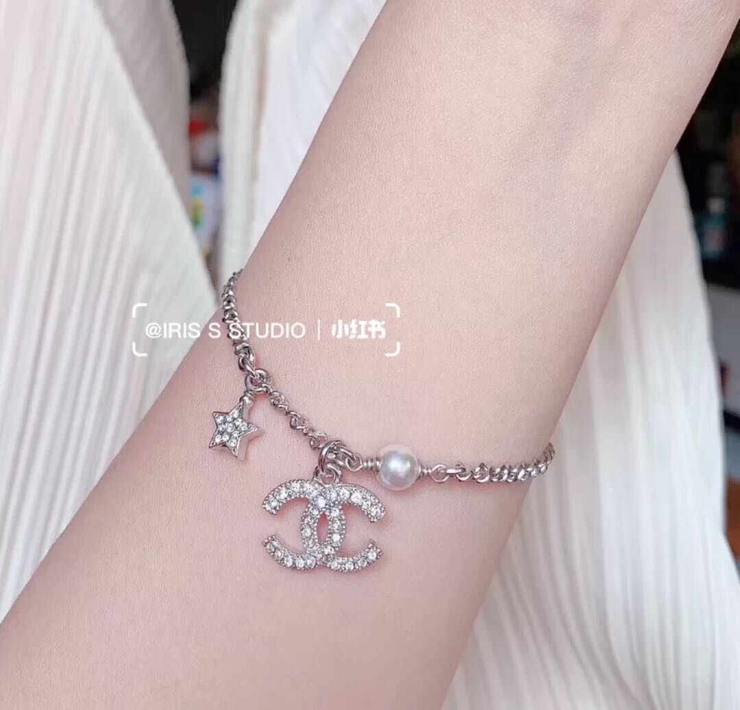 Chanel Star Pearl Chain Silver Bracelet - Best Replica Jewelry™