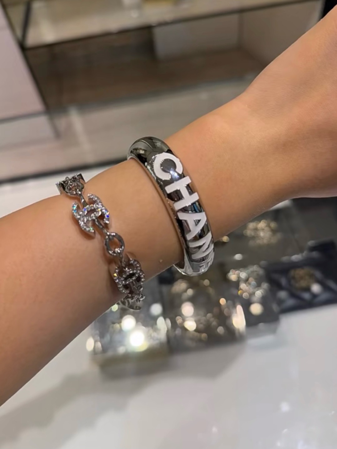 Chanel Hollow CC Chain Rhinestone Silver Bracelet - Best Replica Jewelry™