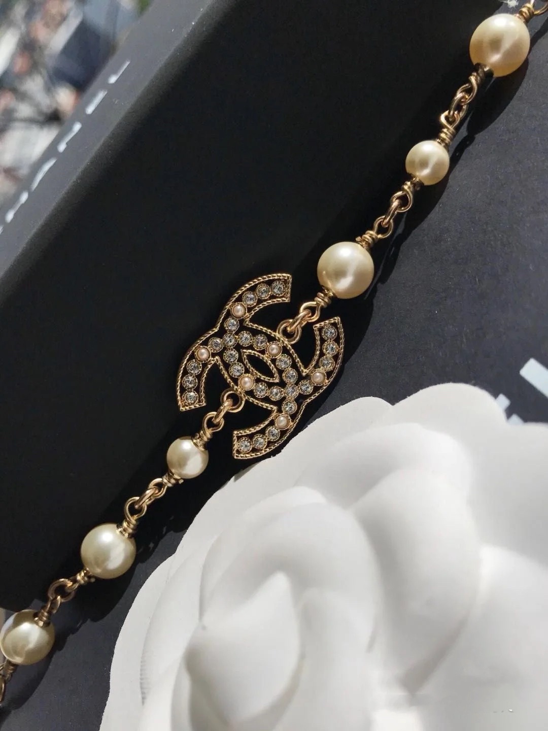 Chanel Hollow CC Diamond Paved Pearl Chain Bracelet - Best Replica Jewelry™