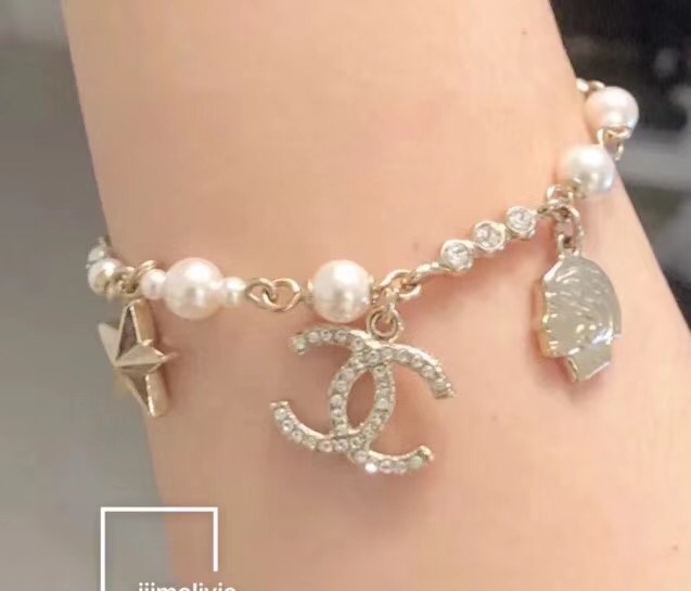 Chanel Star Portrait Bracelet - Best Replica Jewelry™