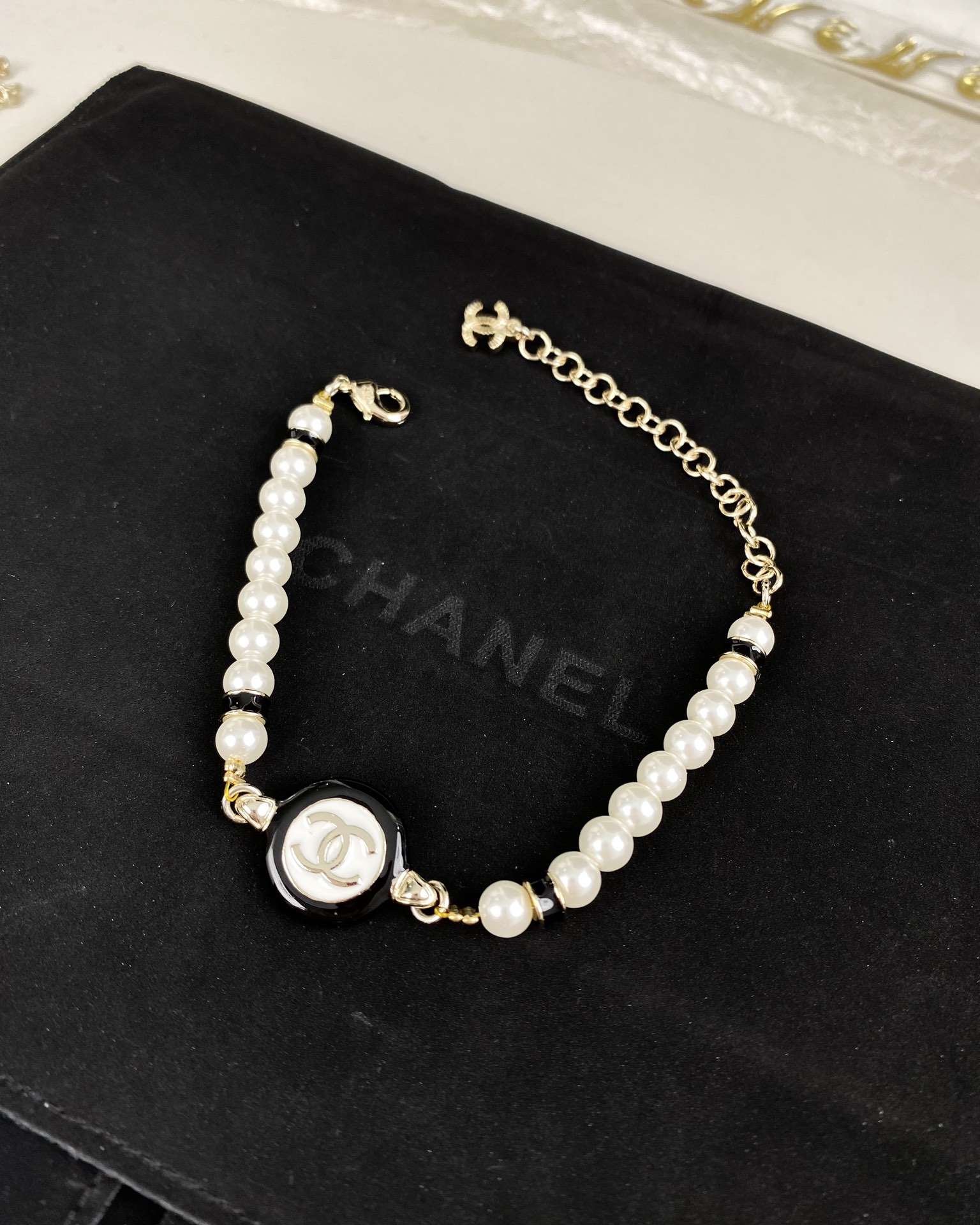 Chanel Black and White Round Charm Pearl Bracelet Necklace - Best Replica Jewelry™