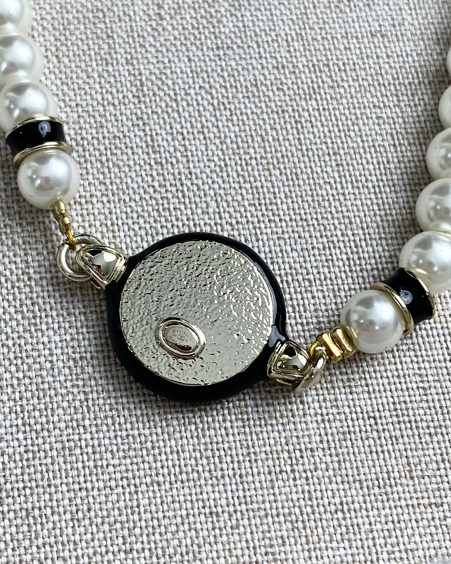 Chanel Black and White Round Charm Pearl Bracelet Necklace - Best Replica Jewelry™