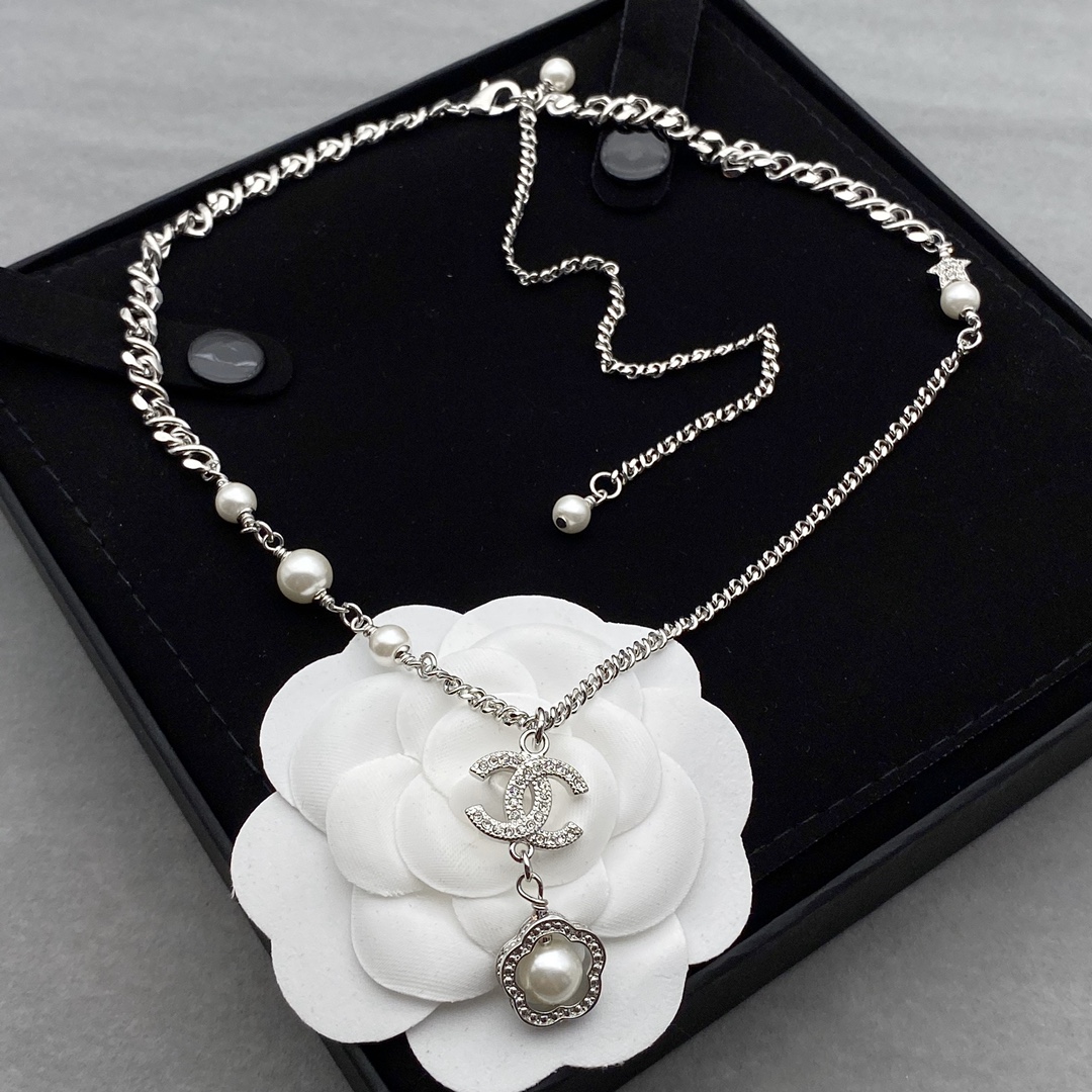 Chanel Flower Enhancer Pearl Bracelet Earrings Necklace - Best Replica Jewelry™