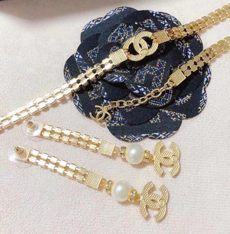 Chanel Prong-set Rhinestone Bracelet Earrings Necklace - Best Replica Jewelry™