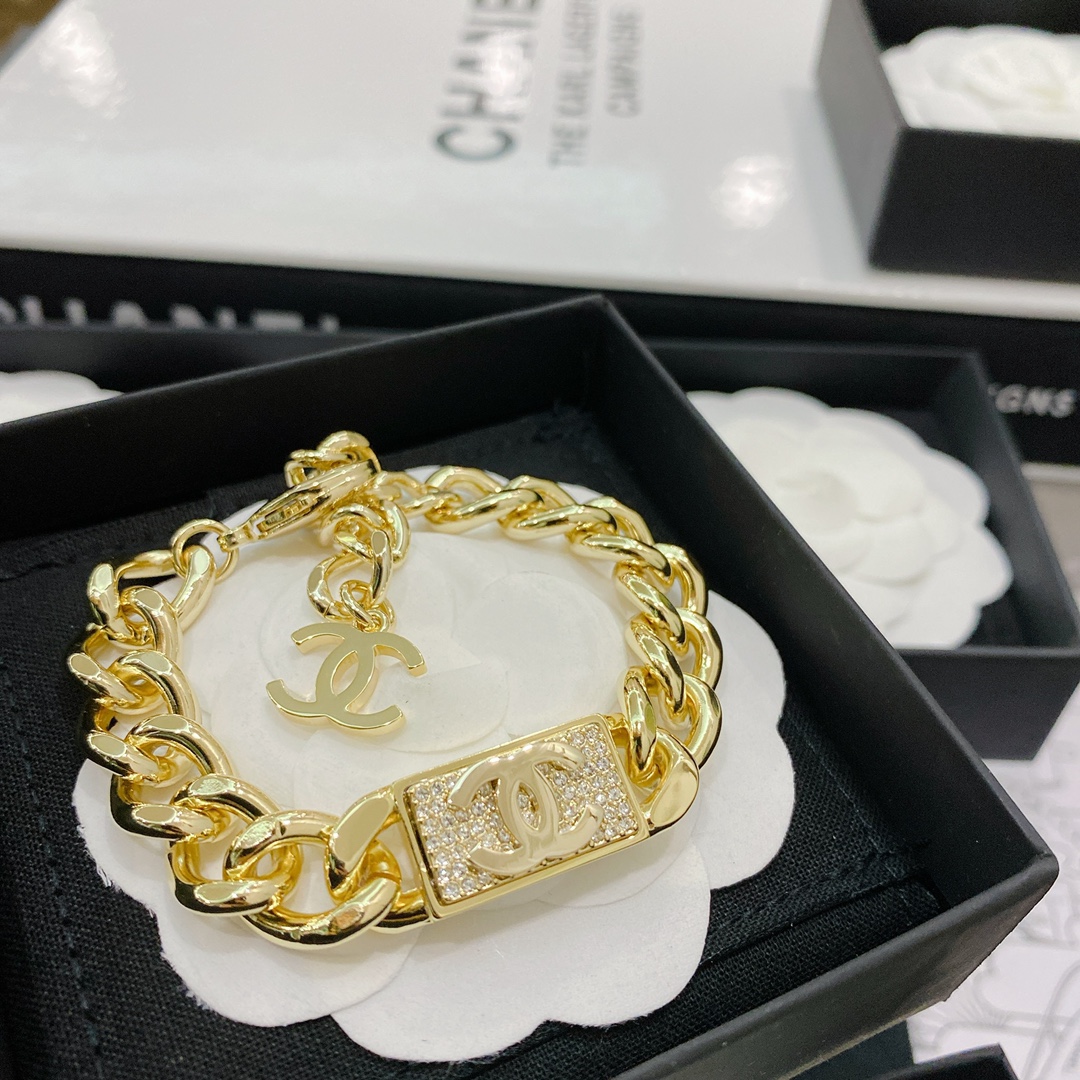 Chanel Gold Chunky Cuban Chain Rectangle Tag Bracelet - Best Replica Jewelry™