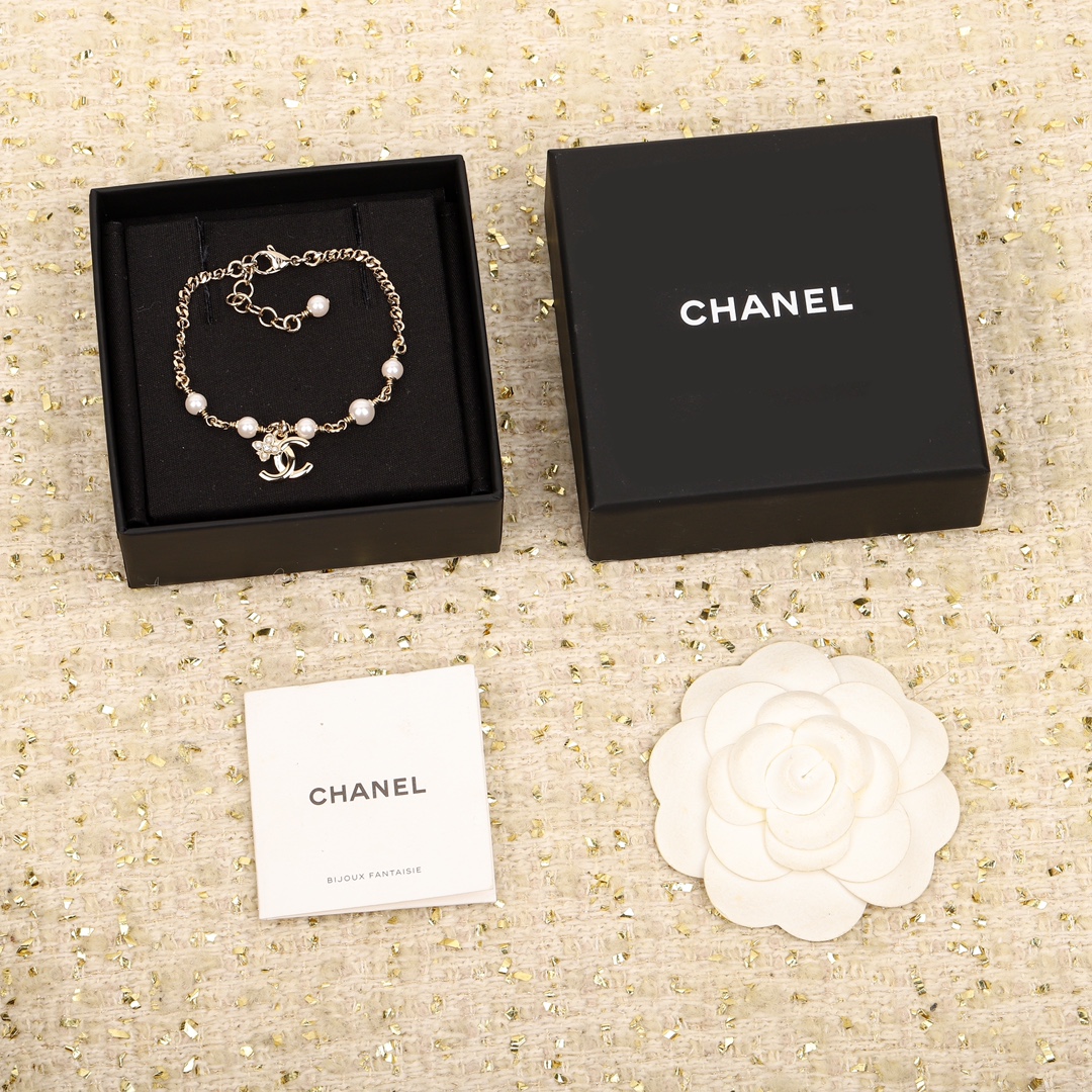 Chanel Light Gold Chain Little Flower CC Bracelet - Best Replica Jewelry™