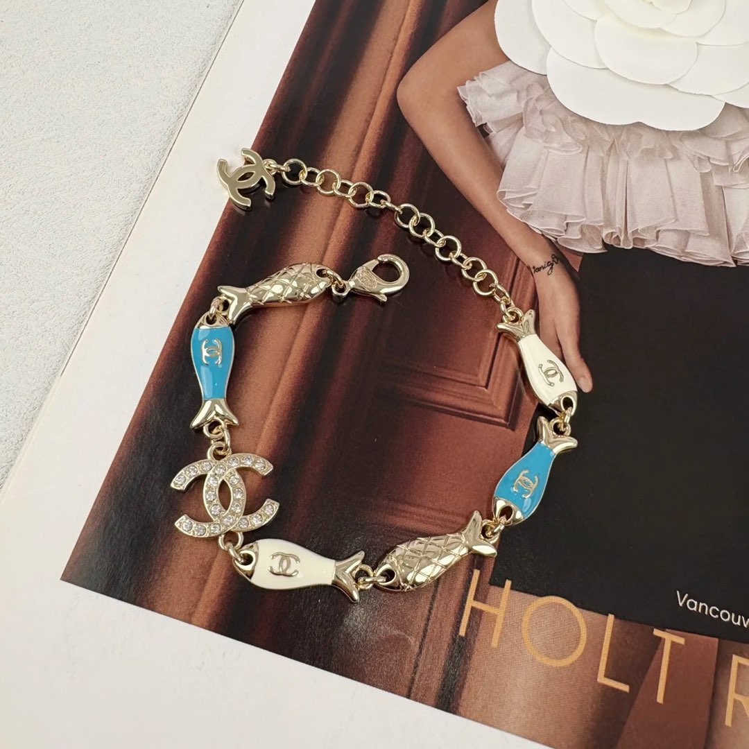 Chanel Color-Blocked White Blue Fish Bracelet - Best Replica Jewelry™