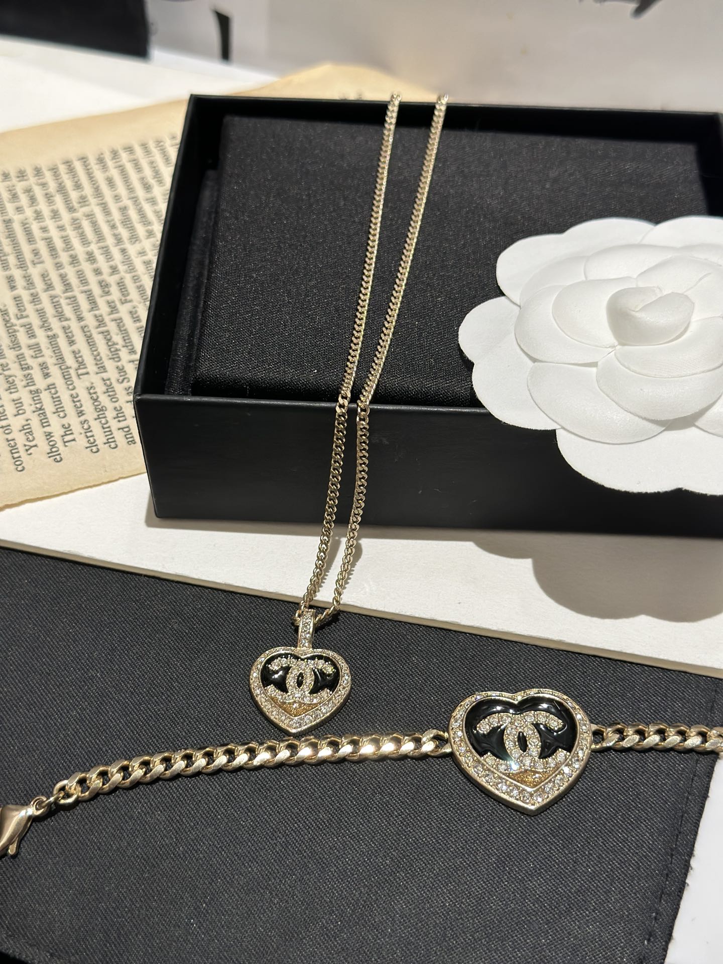 Chanel Colorblock Gold Black Heart Bracelet Earrings Necklace - Best Replica Jewelry™