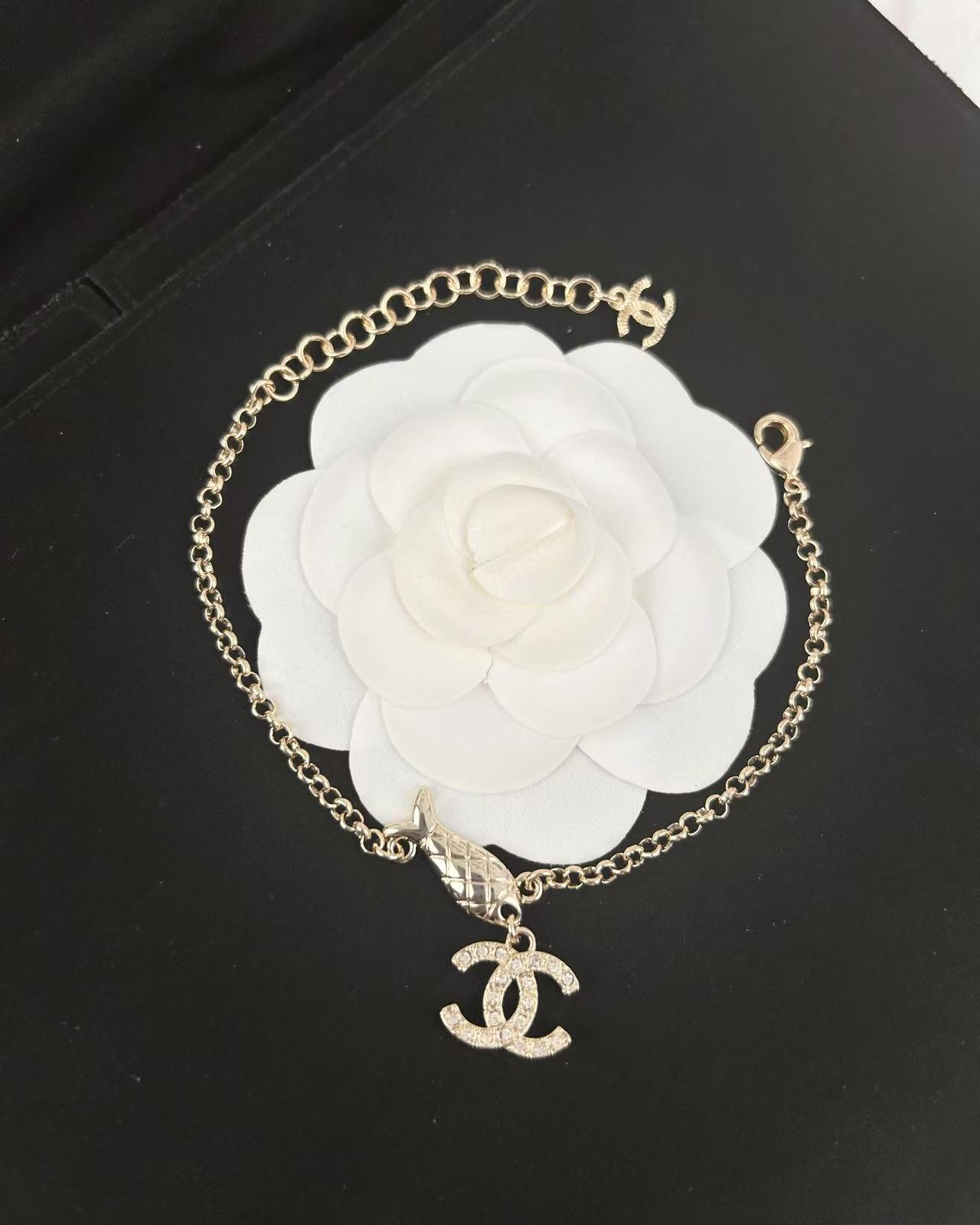 Chanel Light Gold Fish Bracelet - Best Replica Jewelry™