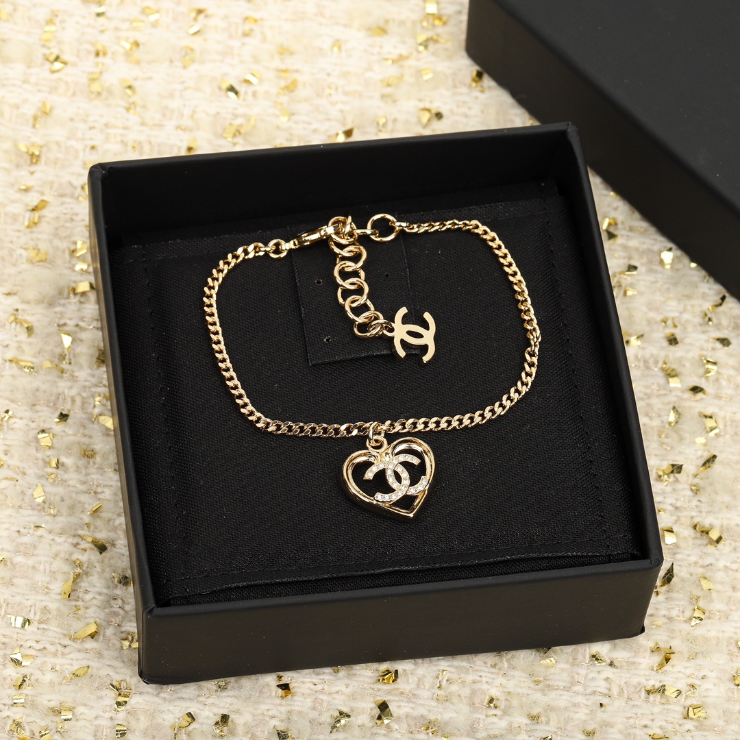 Chanel Hollow Heart Charm O Chain Bracelet - Best Replica Jewelry™