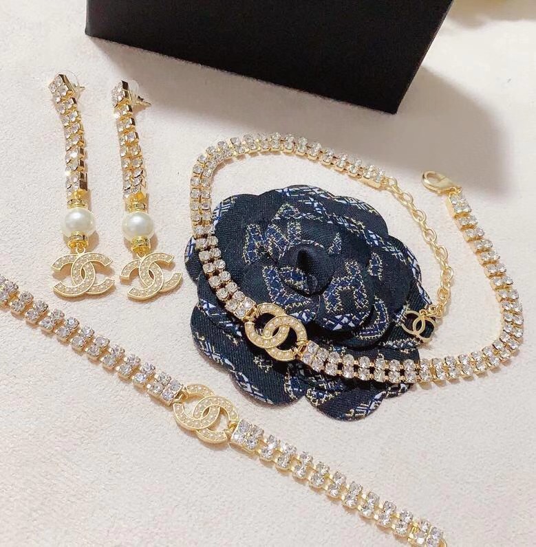 Chanel Prong-set Rhinestone Bracelet Earrings Necklace - Best Replica Jewelry™