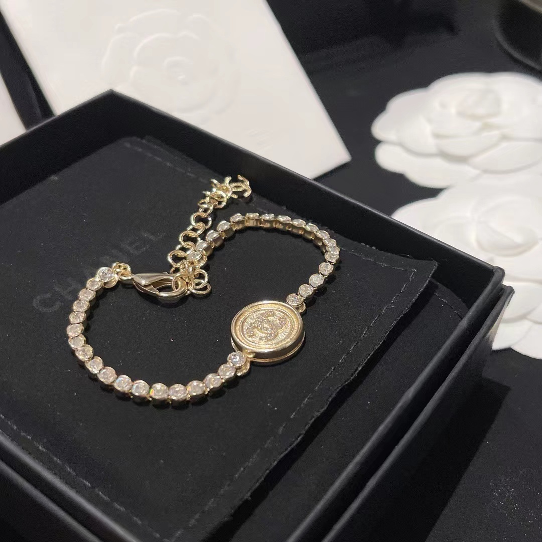 Chanel Full Diamond Round Tag Bracelet - Best Replica Jewelry™
