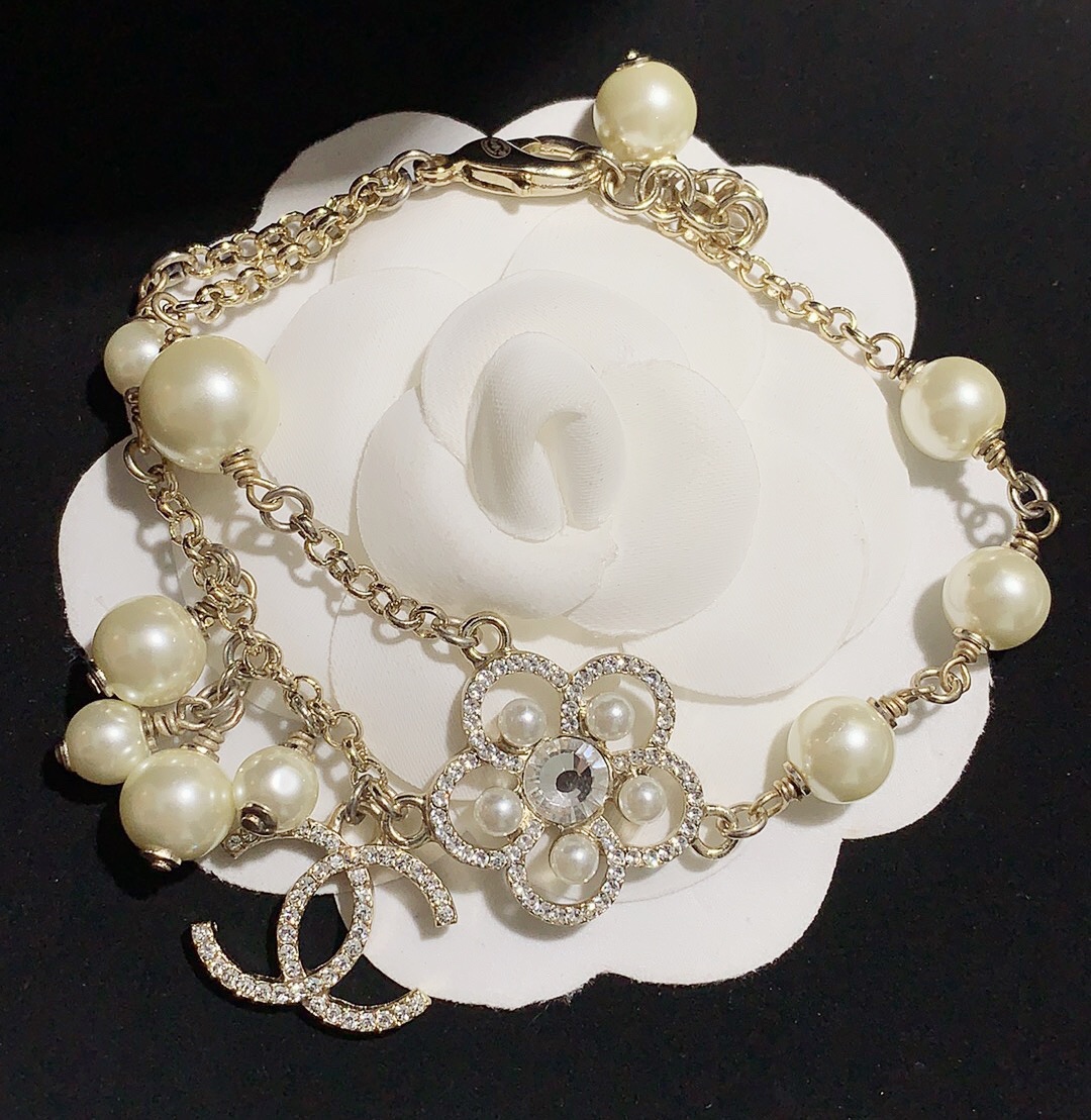 Chanel Pearl Flower Chain Bracelet - Best Replica Jewelry™