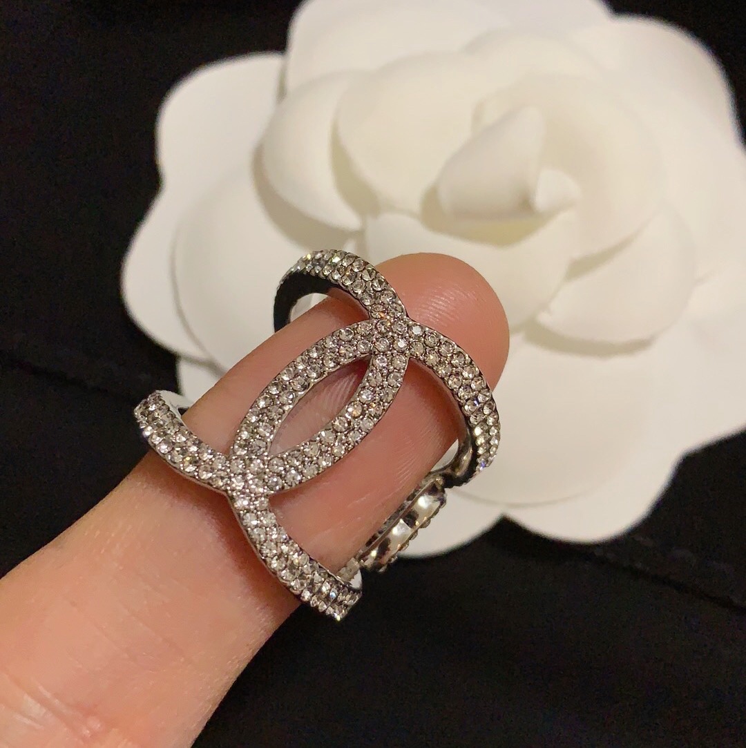 Chanel Hollow Infinite Ring - Best Replica Jewelry™