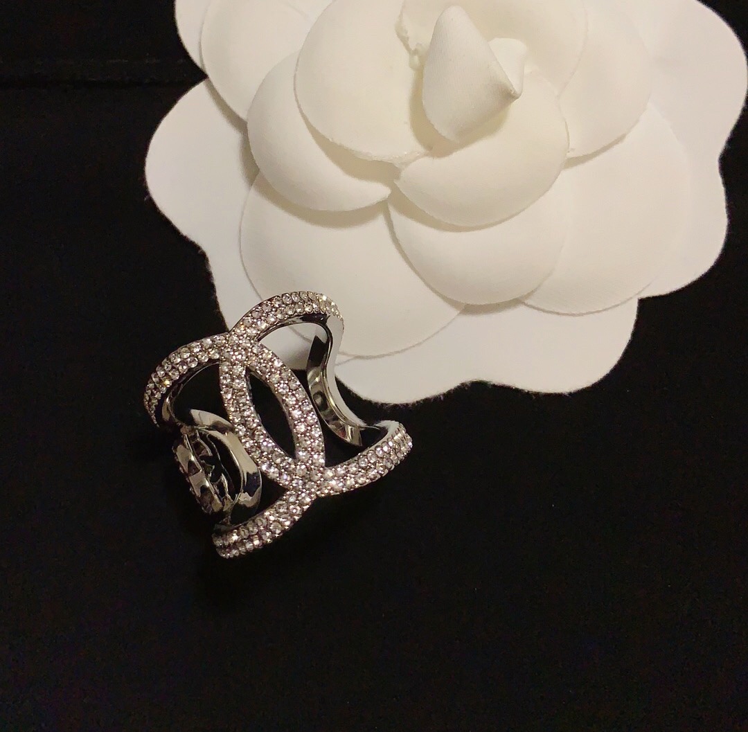Chanel Hollow Infinite Ring - Best Replica Jewelry™